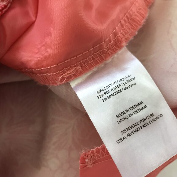 Isaac Mizrahi Floral Shorts Women 8 - Picture 7 of 8